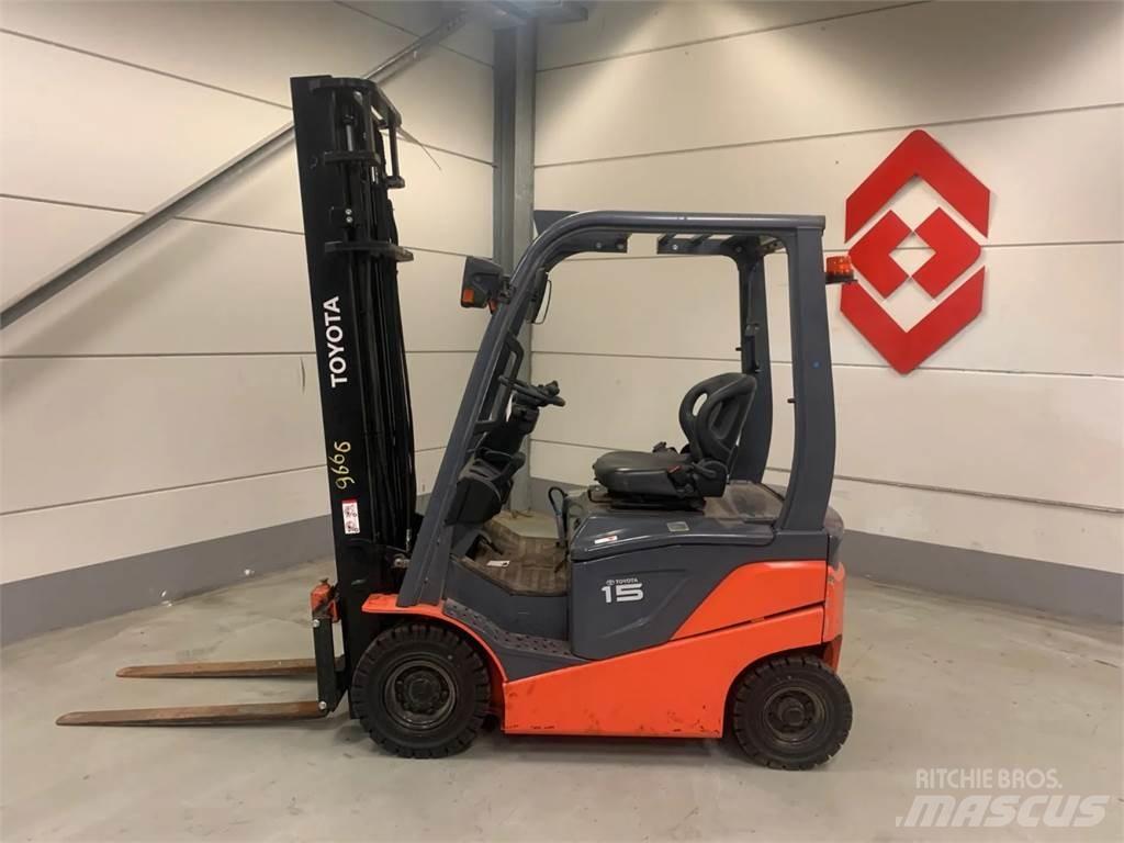Toyota 8FBN15 El gaffeltrucks