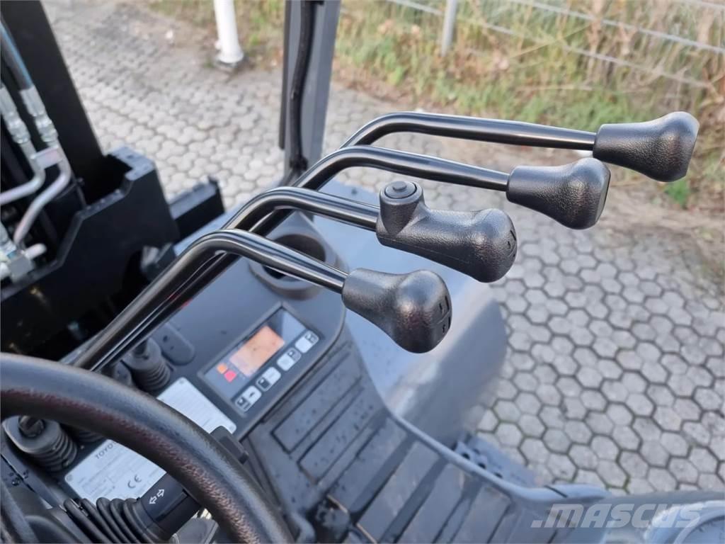 Toyota 8FD70F Diesel gaffeltrucks