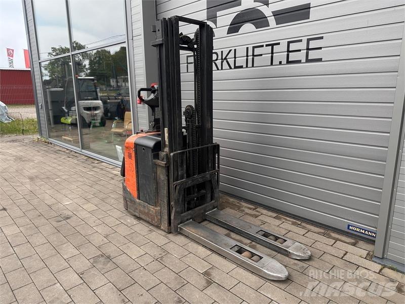 BT SPE125 Gaffeltrucks - andre