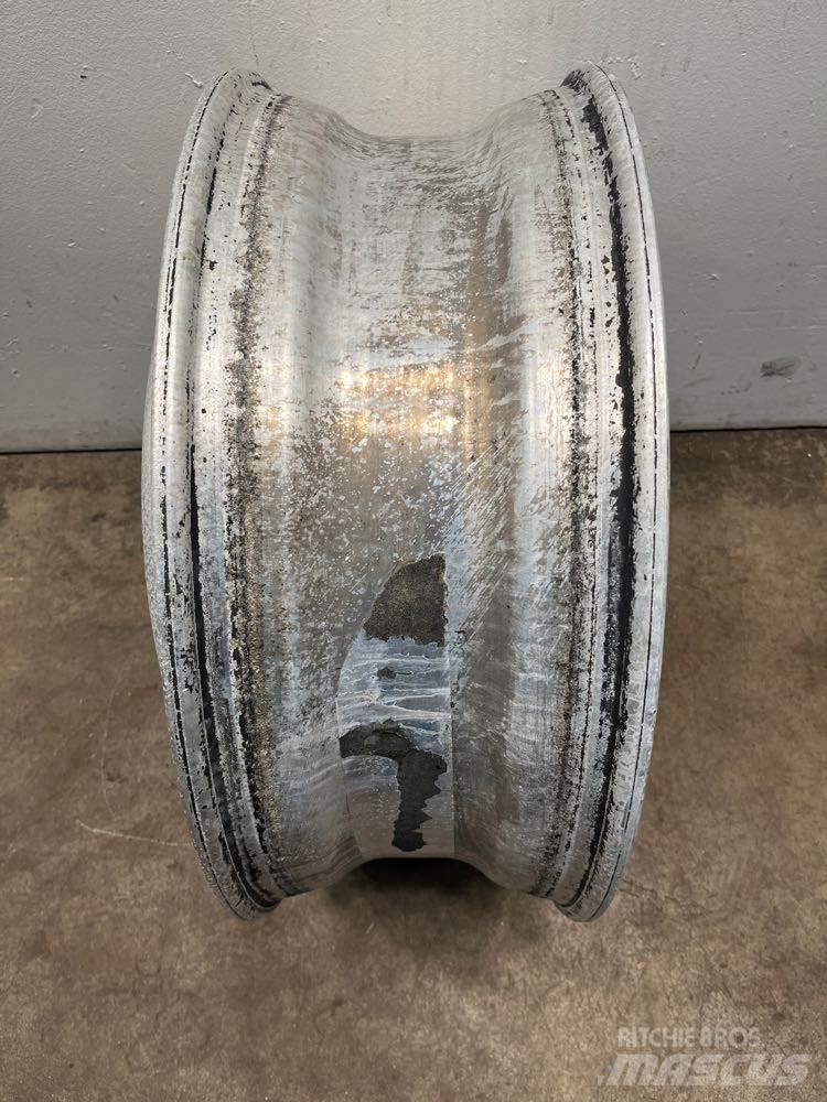 Alcoa  Dæk, hjul og fælge