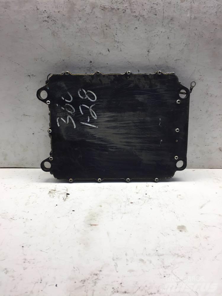 CAT 70 Pin Transport – Andet