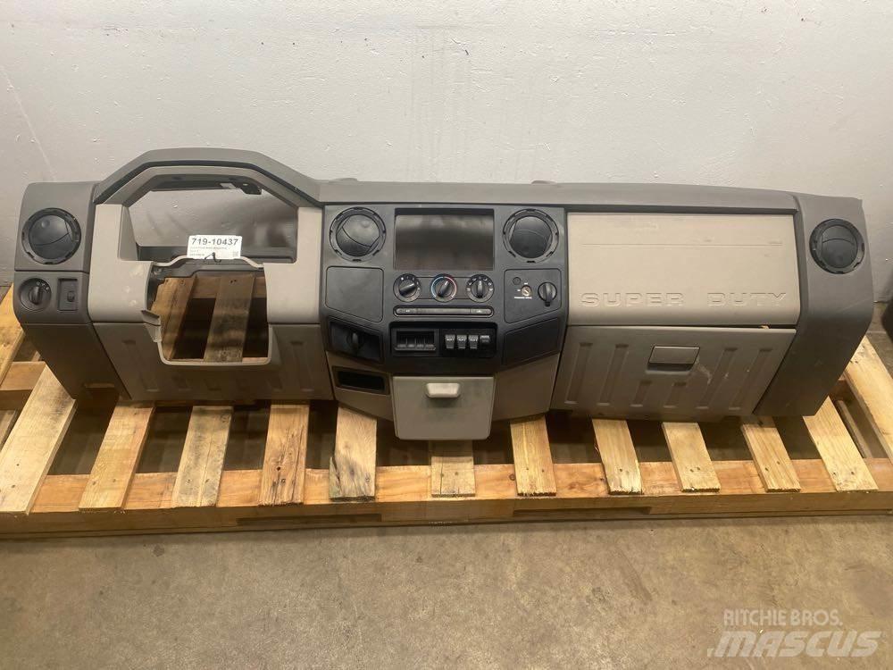 Ford F450 Transport – Andet