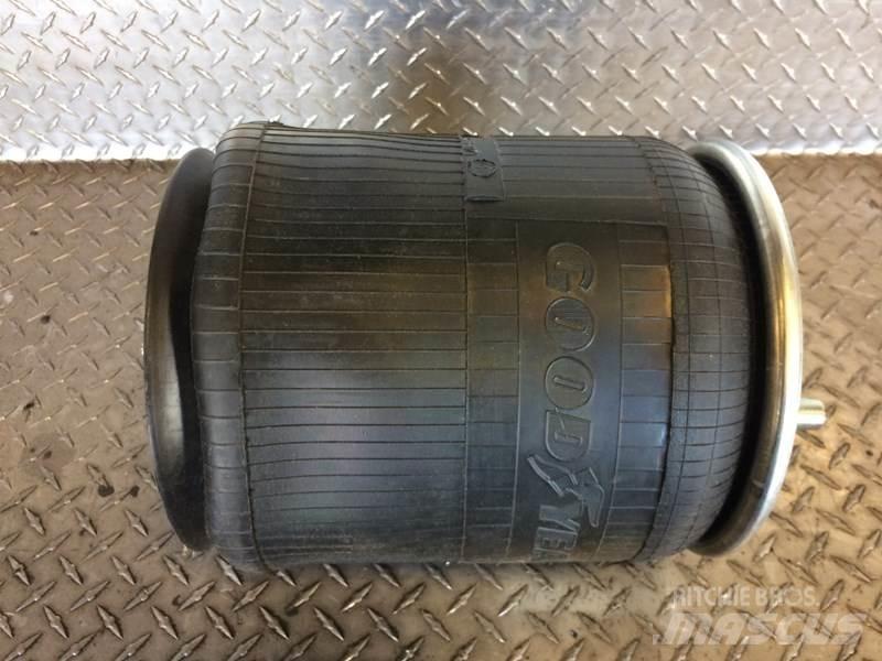 Goodyear  Chassis og suspension