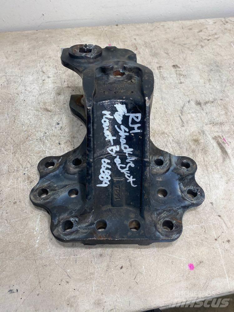 Mack CXU Chassis og suspension