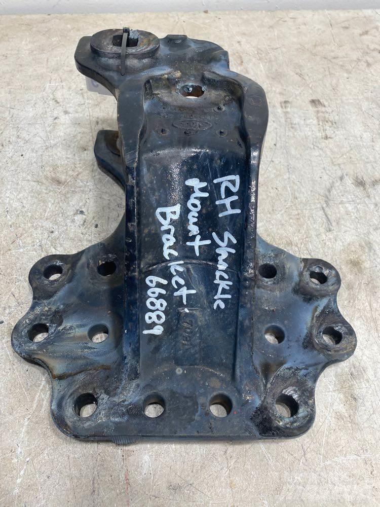 Mack CXU Chassis og suspension