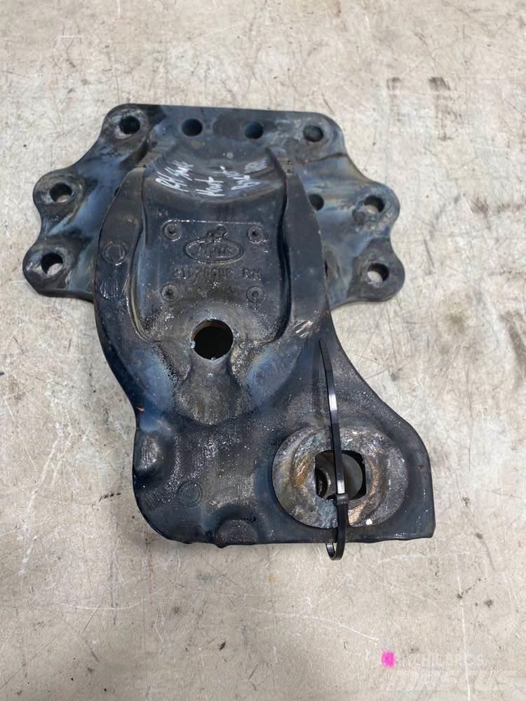 Mack CXU Chassis og suspension