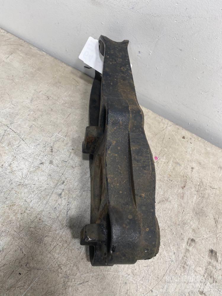 Mack CXU Chassis og suspension