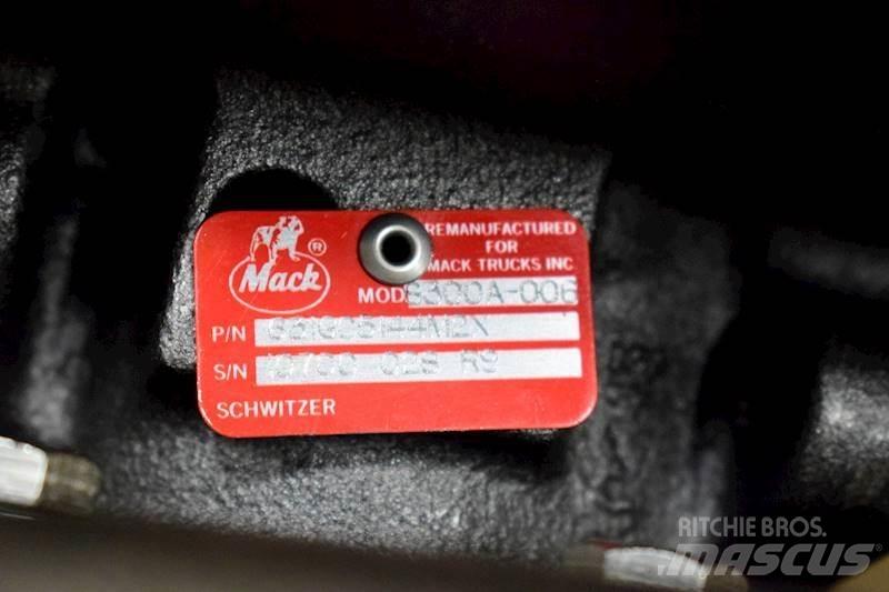 Mack EM7 Transport – Andet