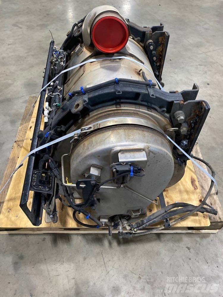 Mack MP8 Transport – Andet