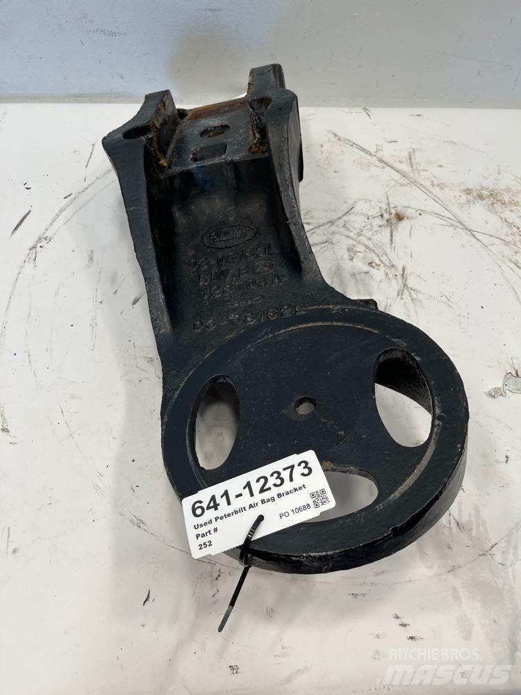 Peterbilt  Chassis og suspension