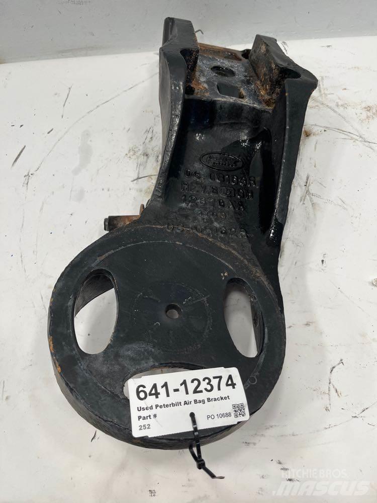 Peterbilt  Chassis og suspension