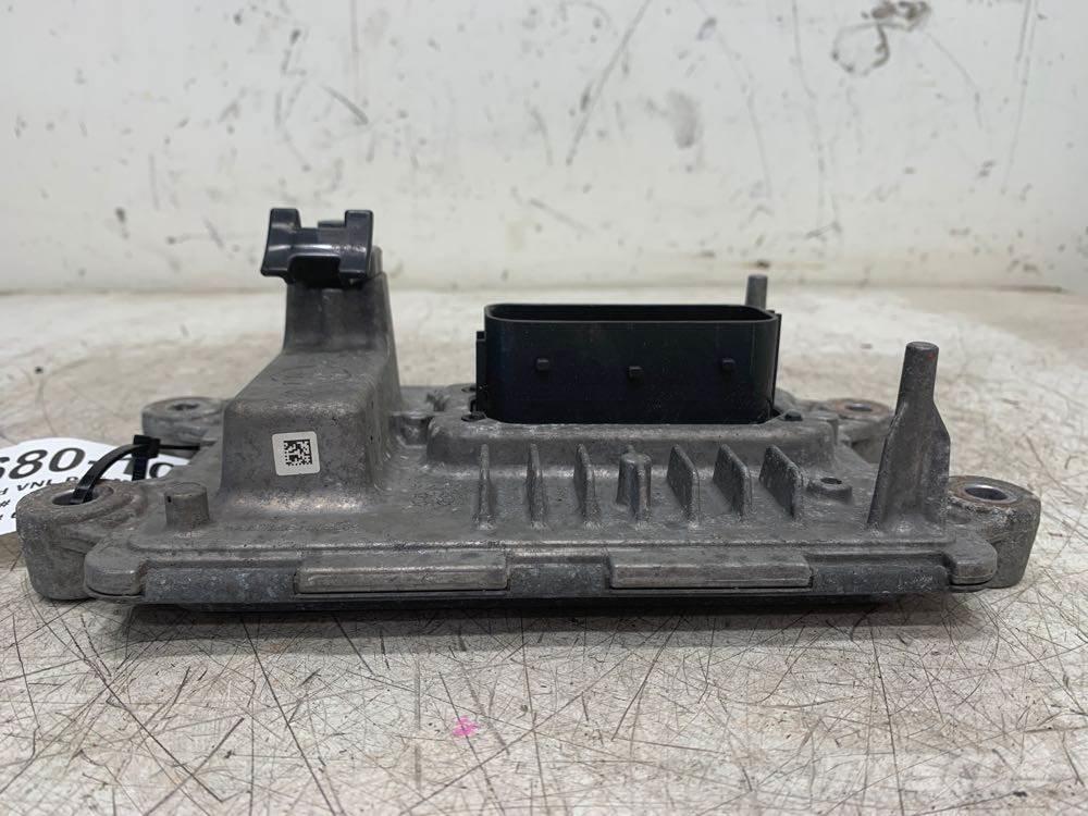 Volvo VNL Transport – Andet