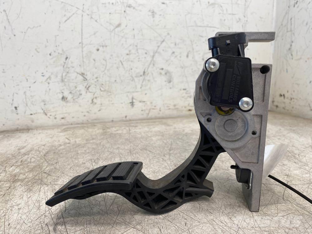 Volvo VNL Transport – Andet