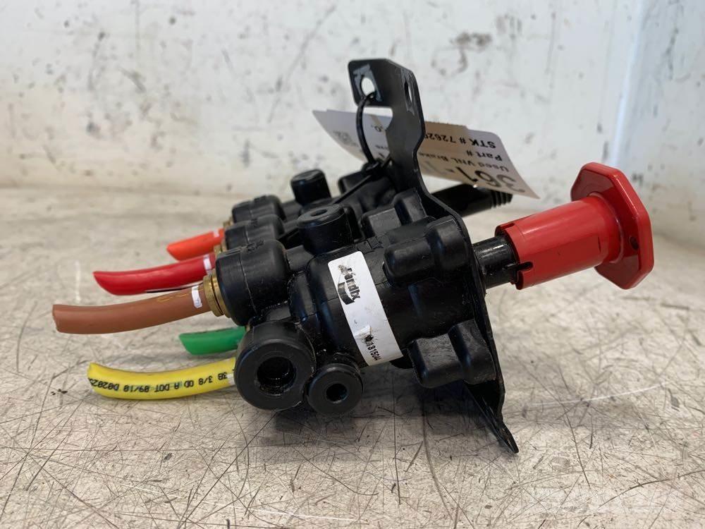 Volvo VNL Transport – Andet