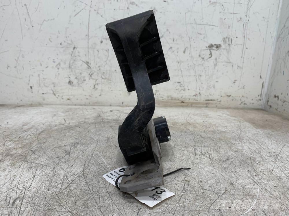 Volvo VNL Transport – Andet