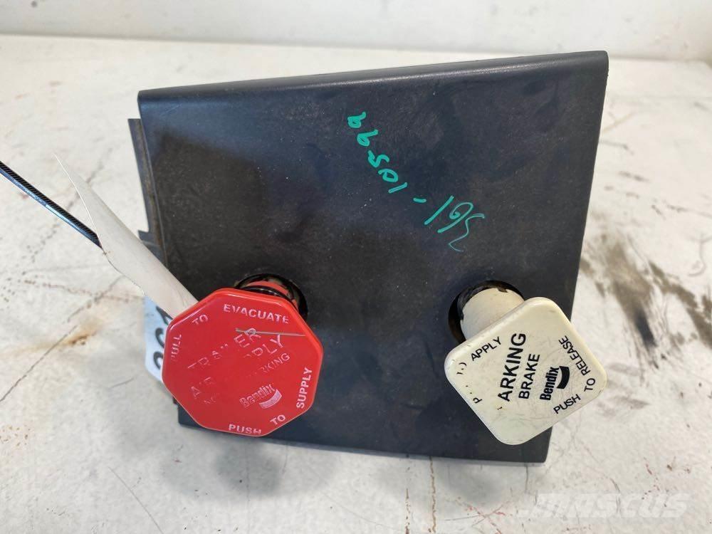 Volvo VNL Transport – Andet