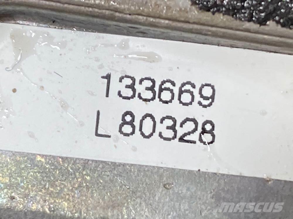 Volvo VNL Transport – Andet