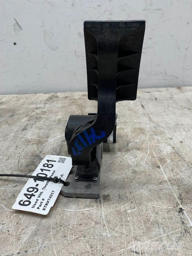 Volvo VNL Transport – Andet