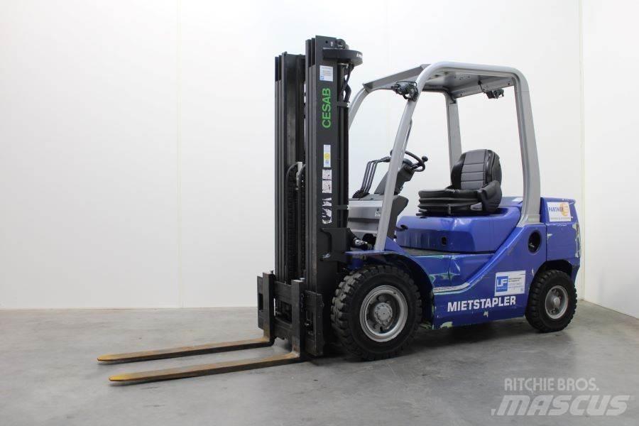Cesab M 325 D Diesel gaffeltrucks