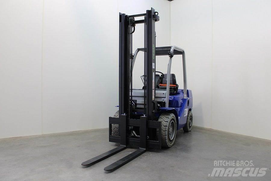 Cesab M 330 DV Diesel gaffeltrucks