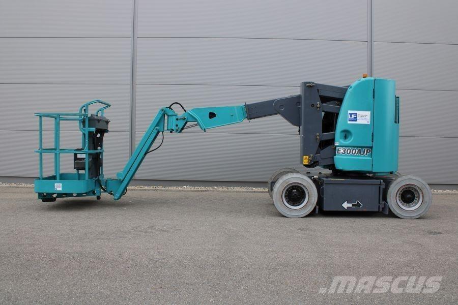 JLG E 300 AJP Bomlifte med knækarm