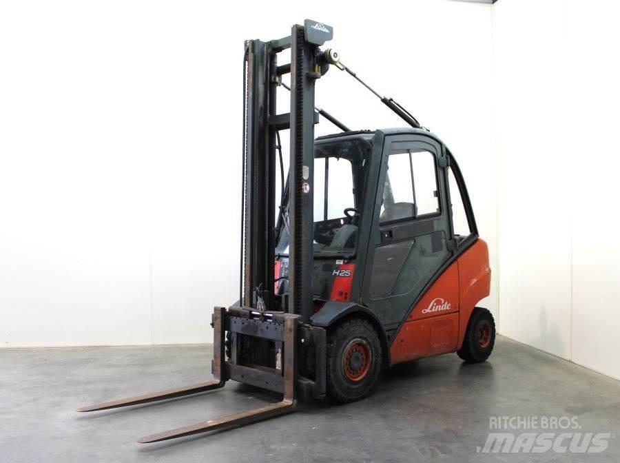 Linde H 25 D Diesel gaffeltrucks