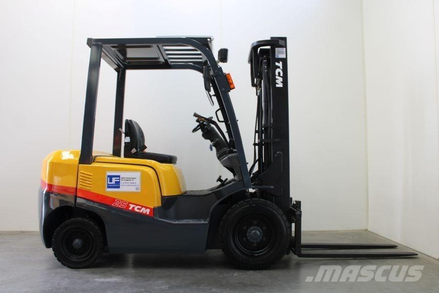 TCM FD 25 T 3 Diesel gaffeltrucks