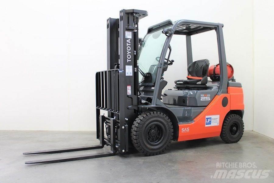 Toyota 02-8FGF25 LPG gaffeltrucks