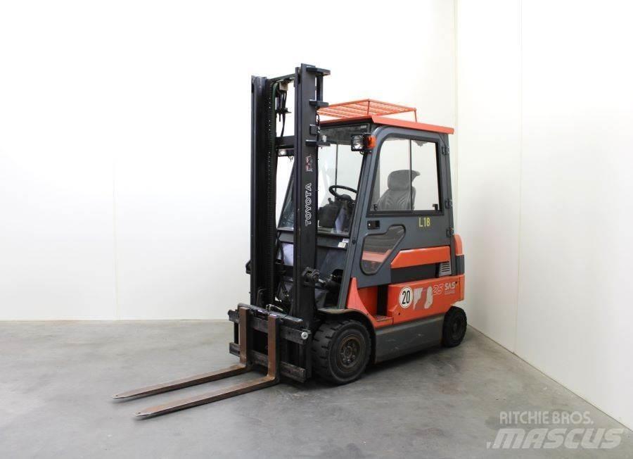 Toyota 7FBM25 El gaffeltrucks