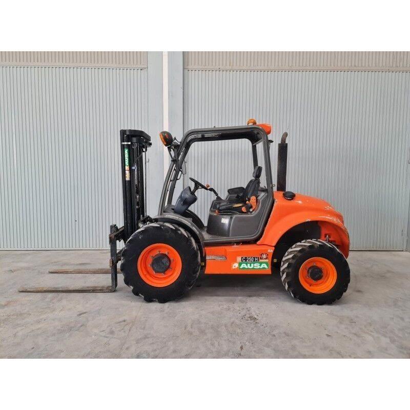 Ausa C250H Terrængående gaffeltruck