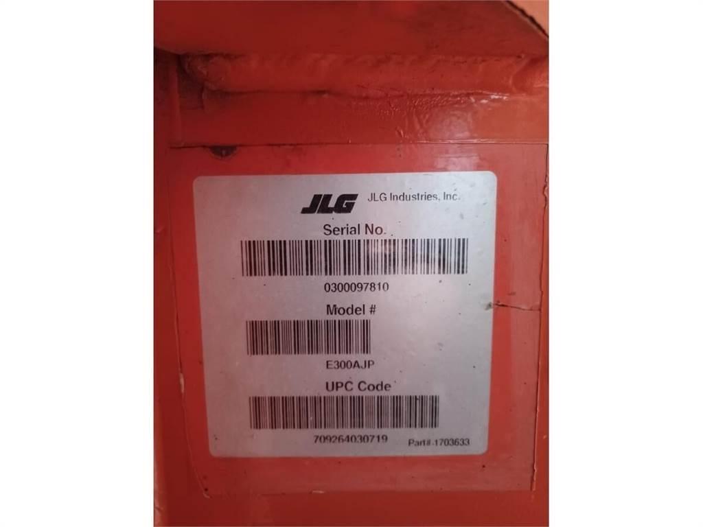 JLG E300AJP Bomlifte med knækarm