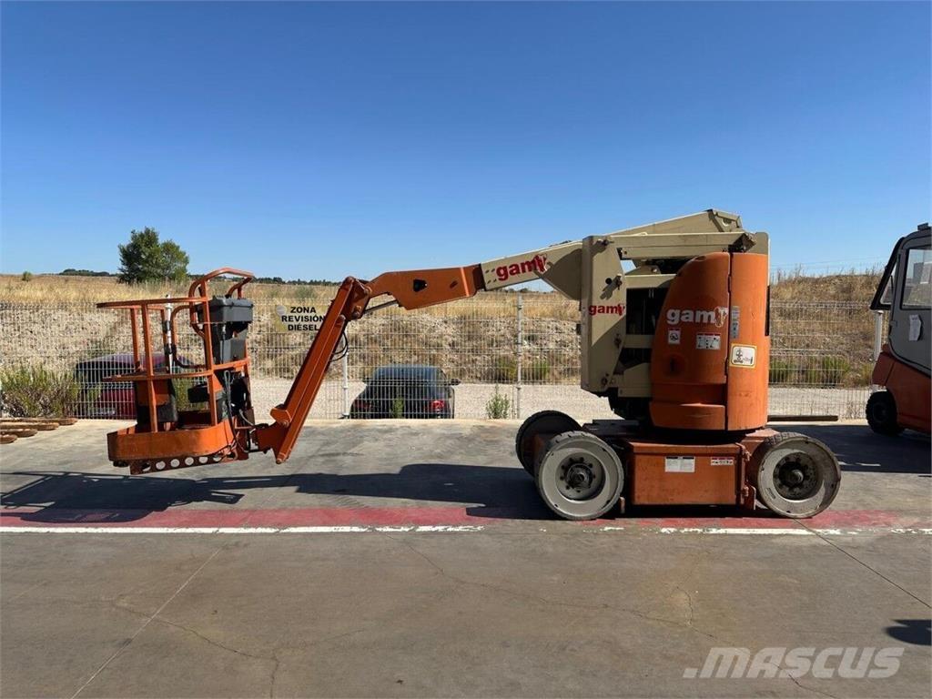 JLG E300AJP Bomlifte med knækarm