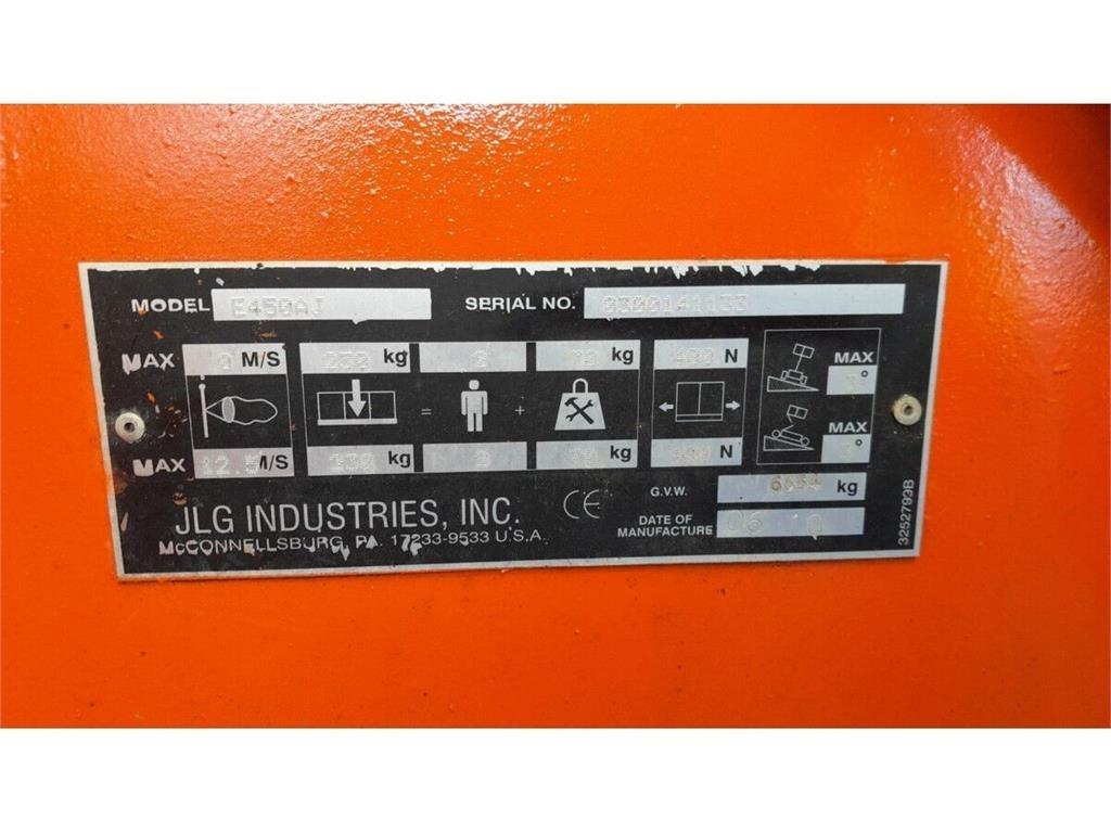 JLG E450AJ Bomlifte med knækarm