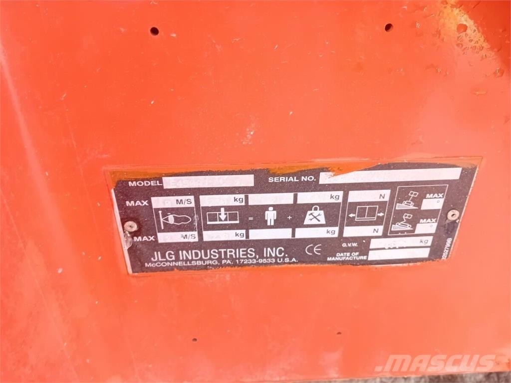 JLG E450AJ Bomlifte med knækarm