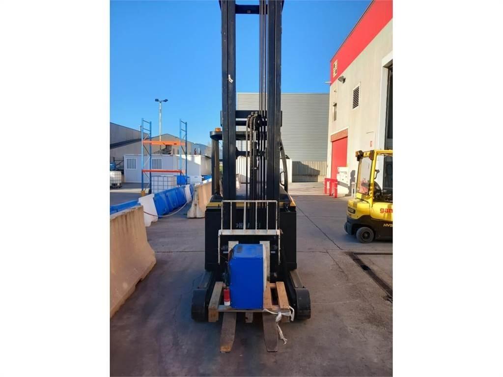 Yale MR14 Reachtruck