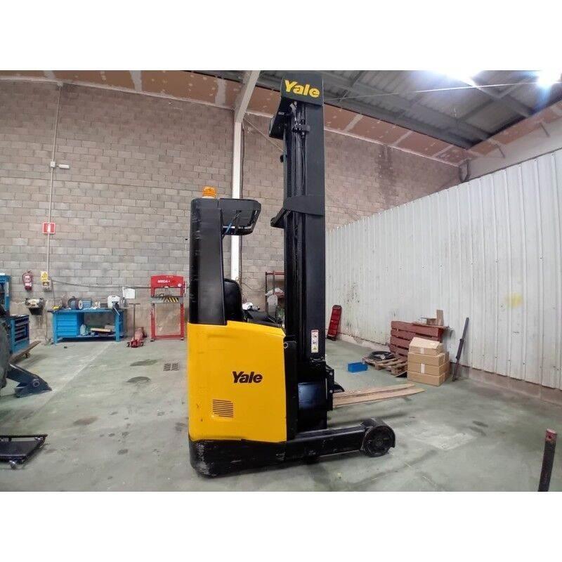 Yale MR14 Reachtruck