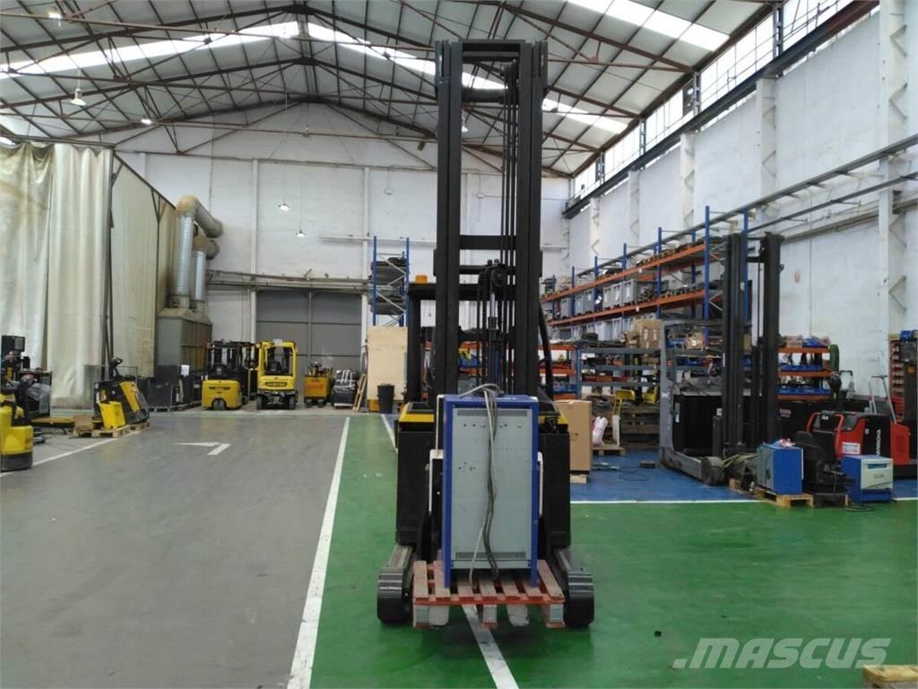 Yale MR14 Reachtruck