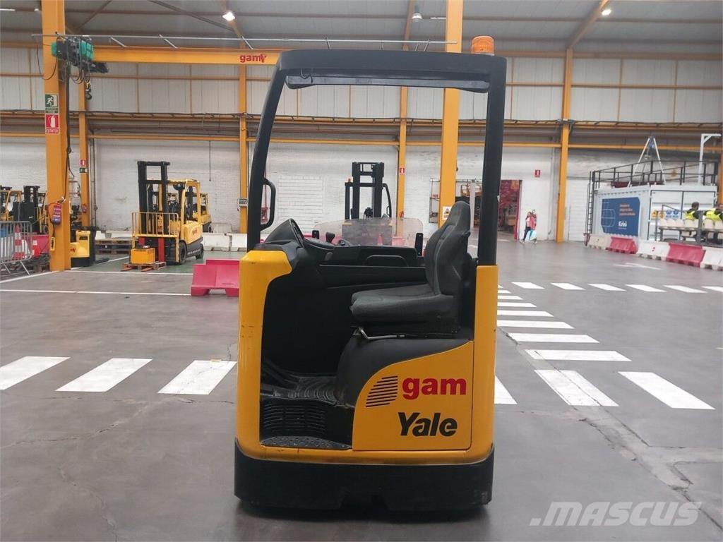 Yale MR14 Reachtruck