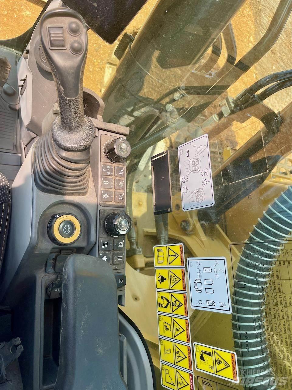 CAT 336 Gravemaskiner på larvebånd