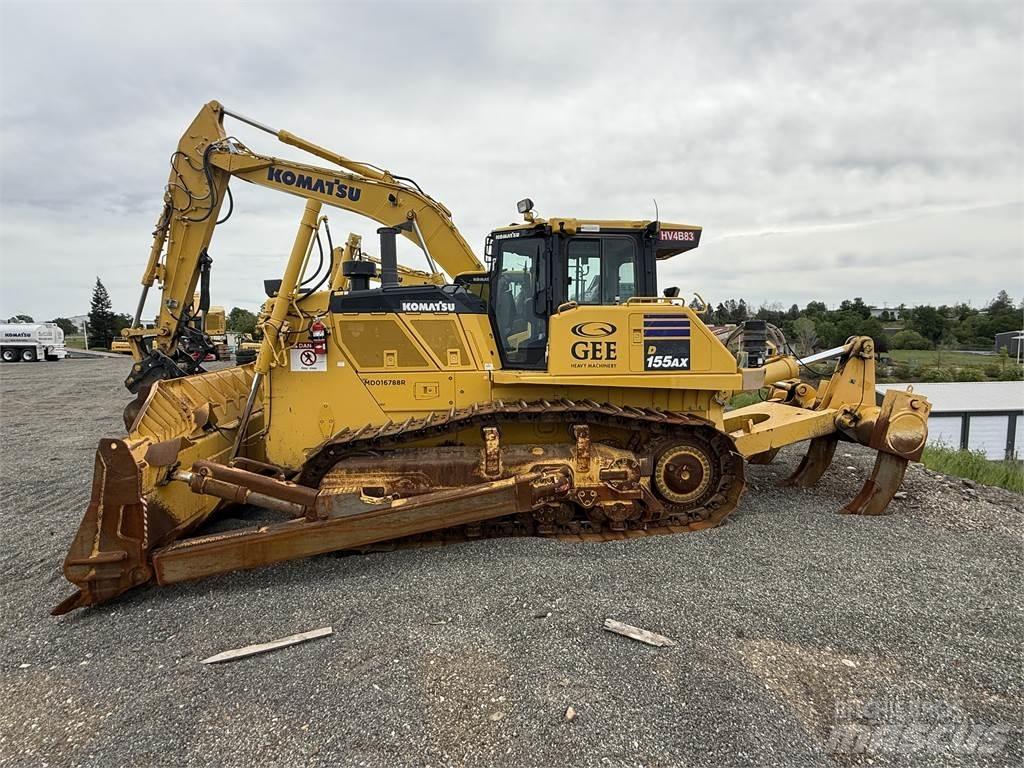 Komatsu D155AX-8 Bulldozer på larvebånd