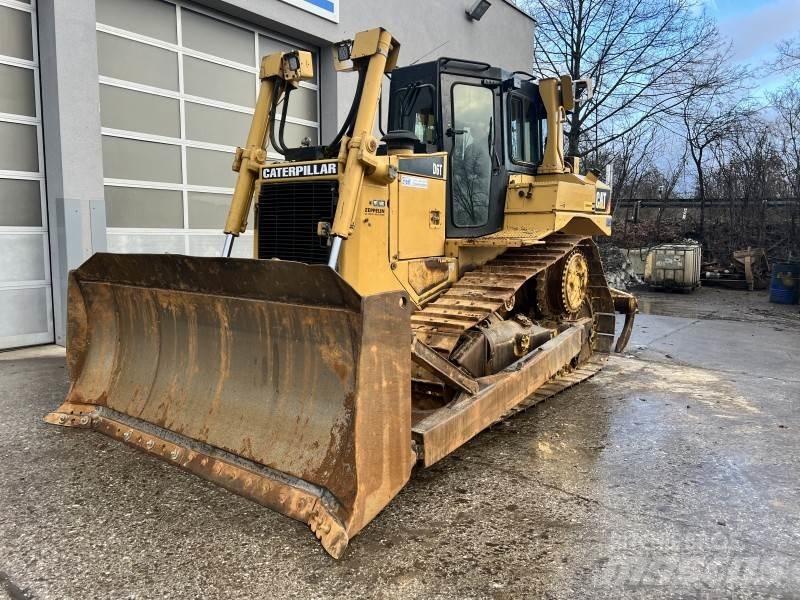 CAT D 6 T Bulldozer på larvebånd