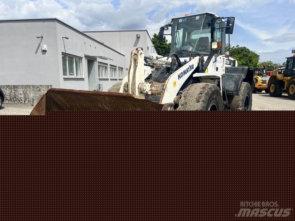 Komatsu WA 320-6 Læssemaskiner på hjul