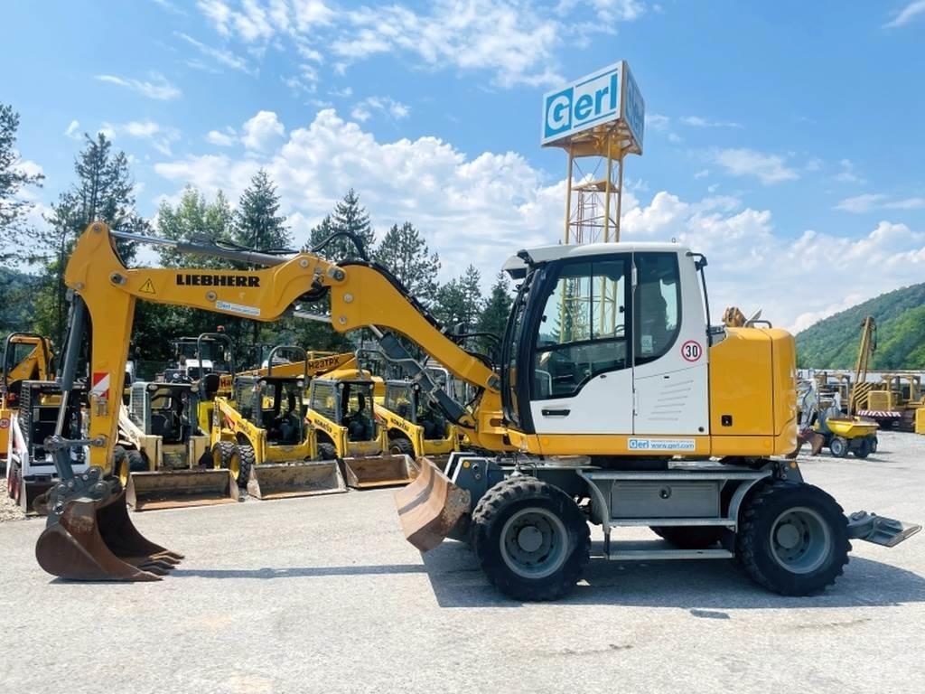 Liebherr A910 Compact Gravemaskiner på hjul