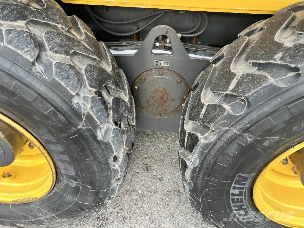 New Holland F 156.6 A Vejhøvle / Gradere