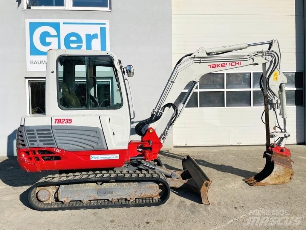 Takeuchi TB235 Minigravemaskiner