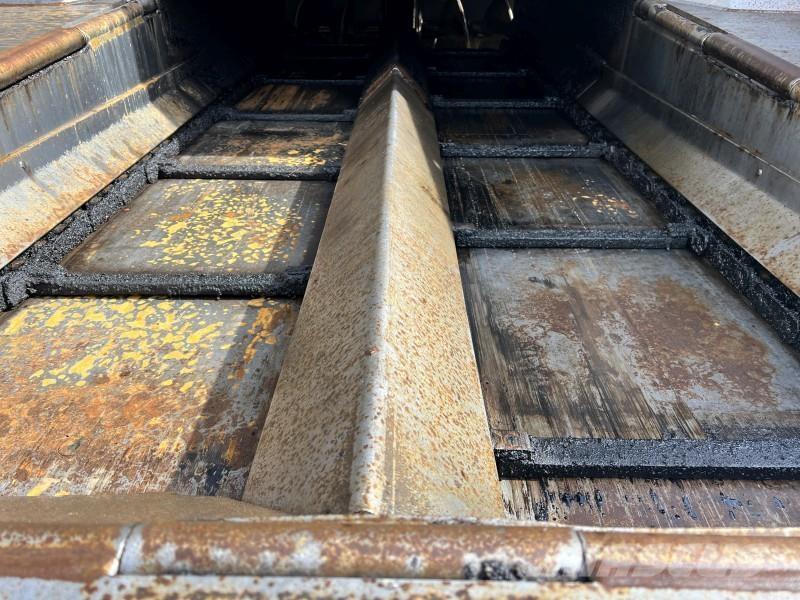  Volvo-ABG 6870 Asfaltudlæggere