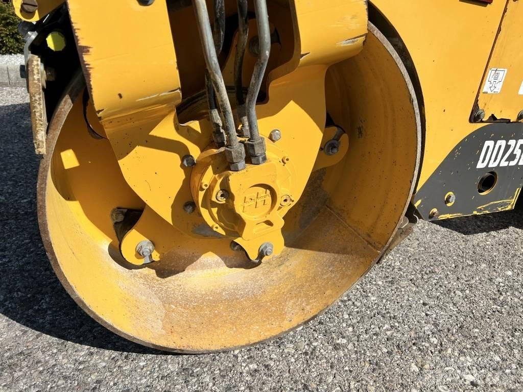 Volvo DD25B Tvilling tromle