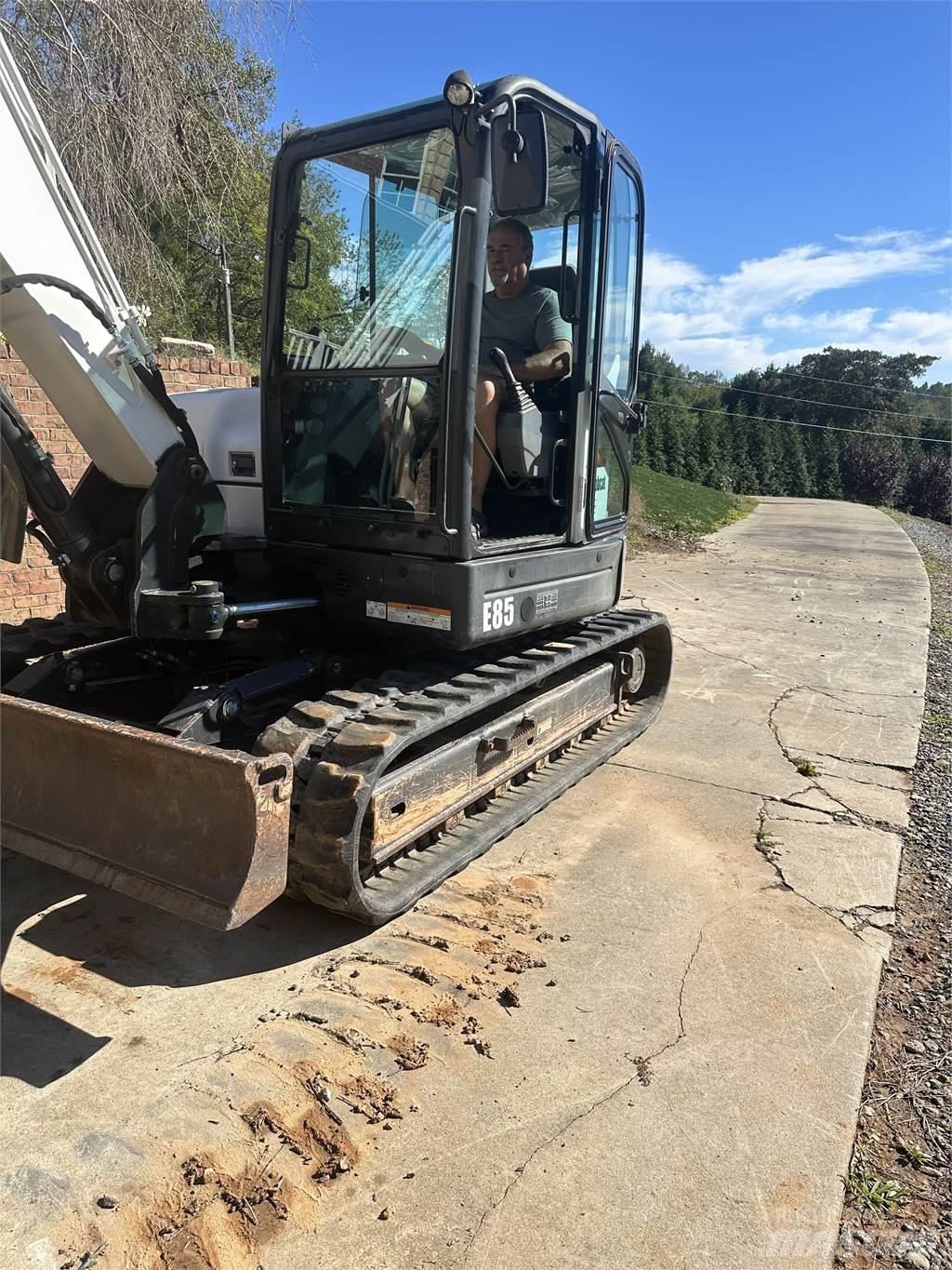 Bobcat E85 Gravemaskiner på larvebånd