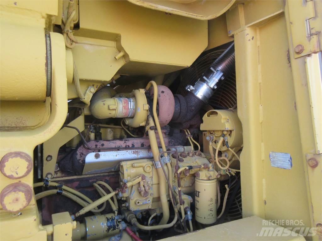 CAT 963 Bulldozer på larvebånd