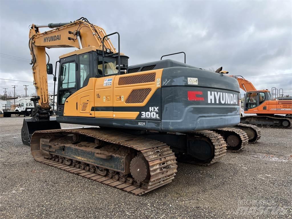 Hyundai HX300L Gravemaskiner på larvebånd